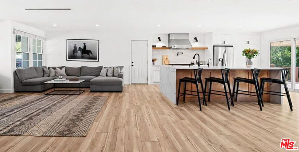 Photo of 675 Languid Lane, Simi Valley, CA 93065 (MLS # 25579833)