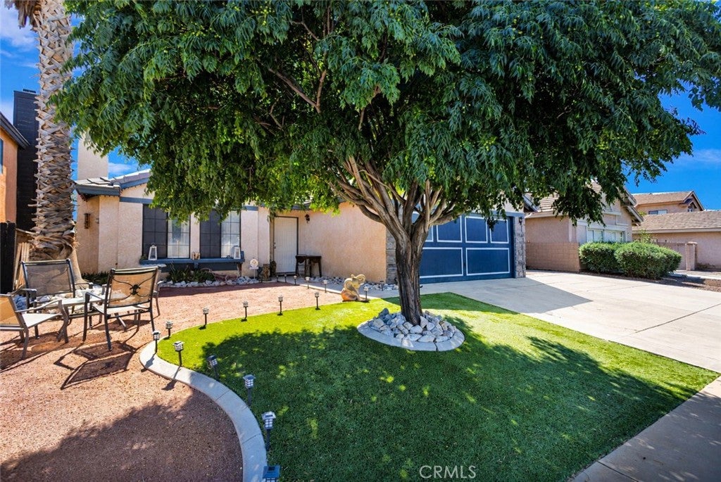 12461 Emeraldstone