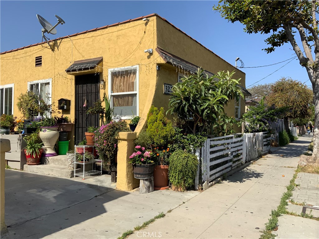 SIX 1 BEDROOM UNITS--WITH SOME UPGRADES DONE