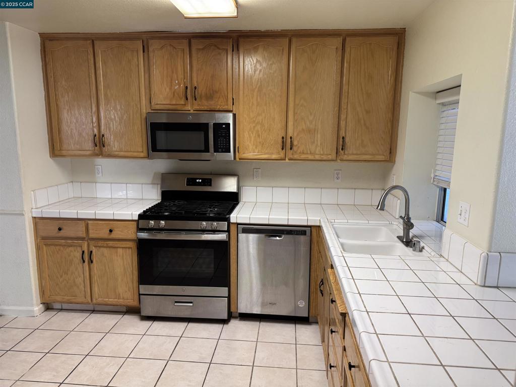 SPANOS PARK - Residential