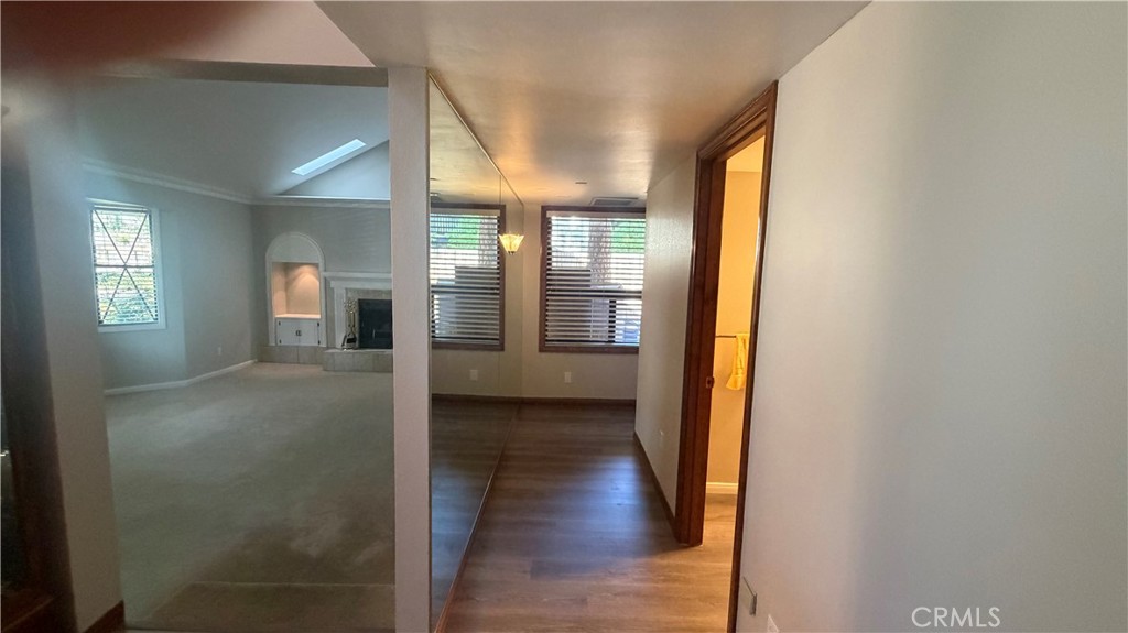 7112 Crestwood Street