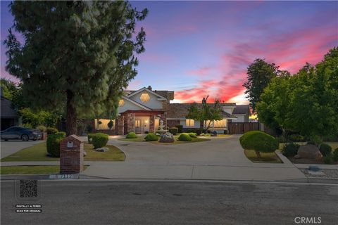 Photo of 7112 Crestwood Street, Bakersfield, CA 93308 (MLS # PI26057671)