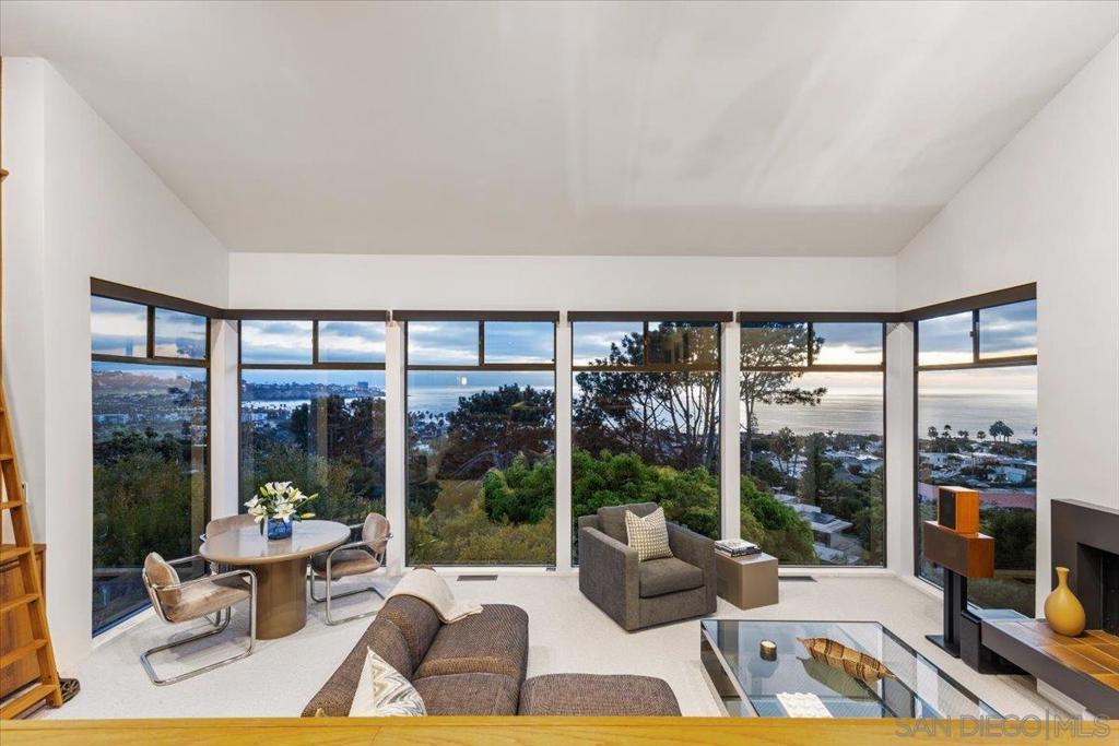 La Jolla - Residential Lease