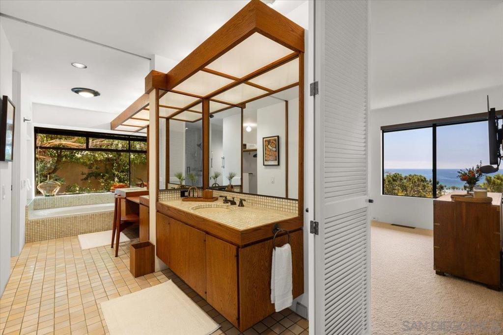 La Jolla - Residential Lease