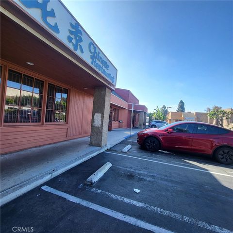 Photo of 9092 Garden Grove Blvd, Garden Grove, CA 92844 (MLS # OC25217130) Photo of 9092 Garden Grove Blvd, Garden Grove, CA 92844 (MLS # OC25217130)