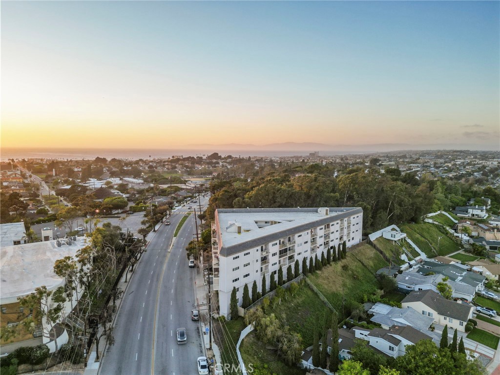 1108 Camino Real 406