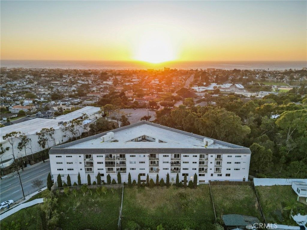 Photo of 1108 Camino Real Real #406, Redondo Beach, CA 90277 (MLS # SR26057352)