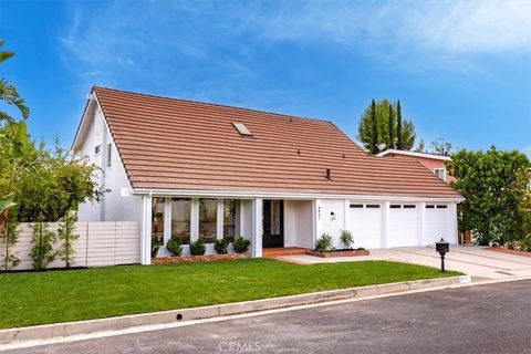 4401 Cezanne Avenue Woodland Hills CA 91364