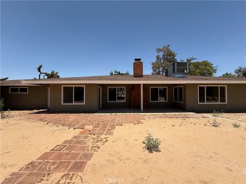 20219 Osseo Road Apple Valley CA 92308
