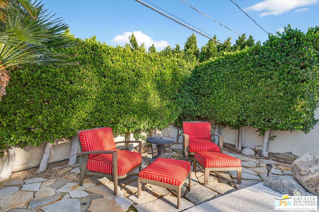 Chino Canyon - Residential