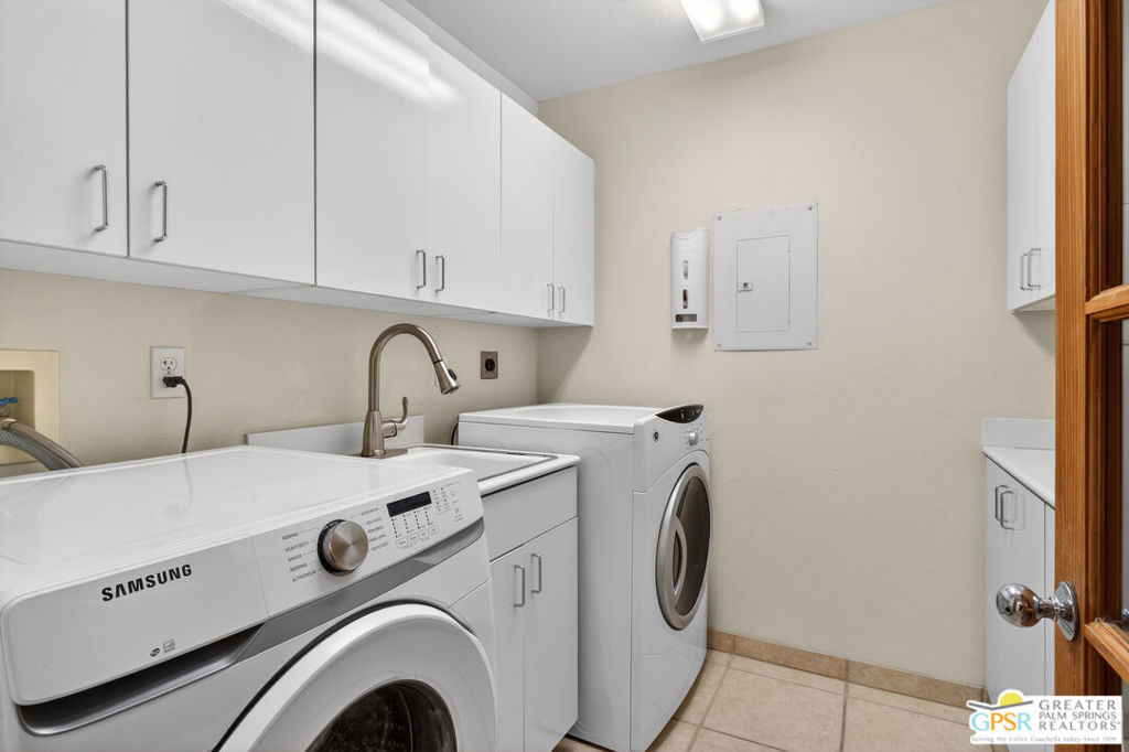 Chino Canyon - Residential