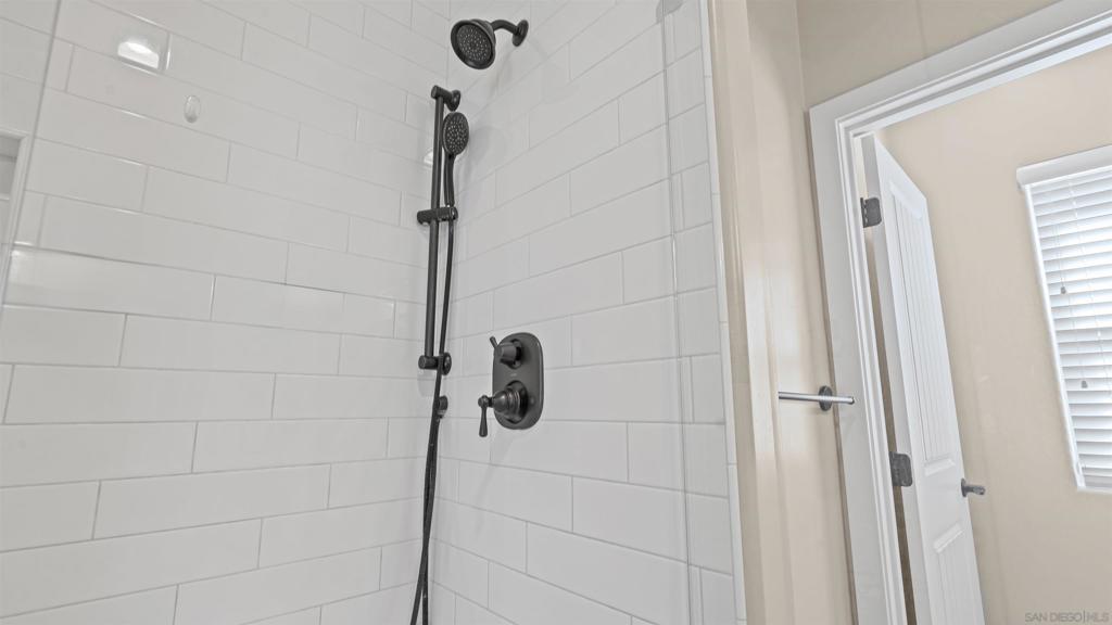 Ramona - Residential