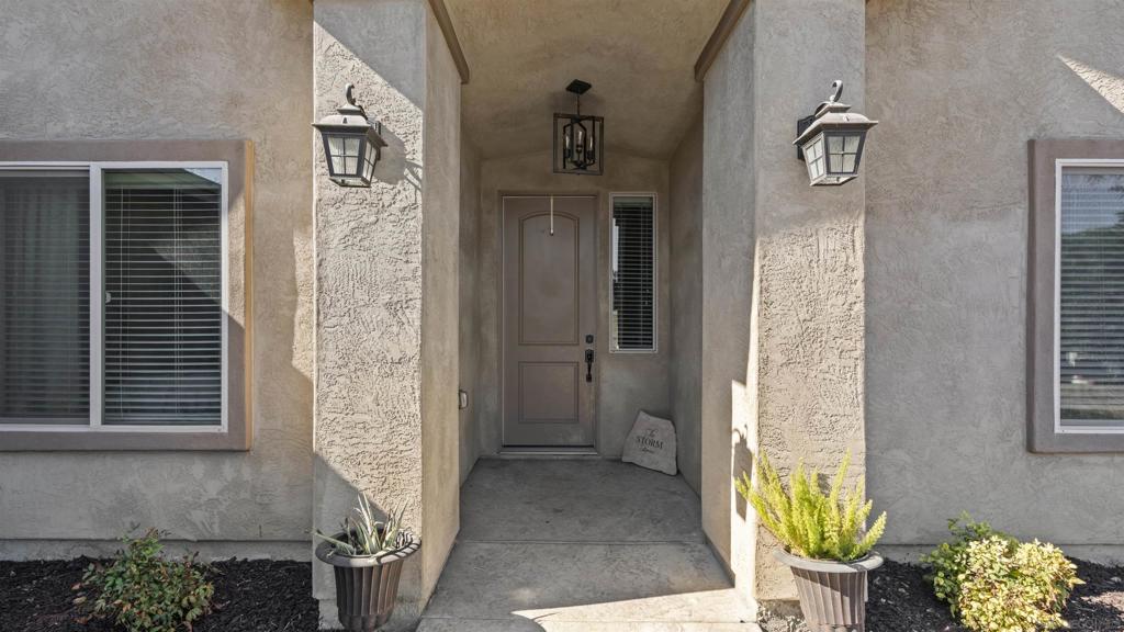 Ramona - Residential