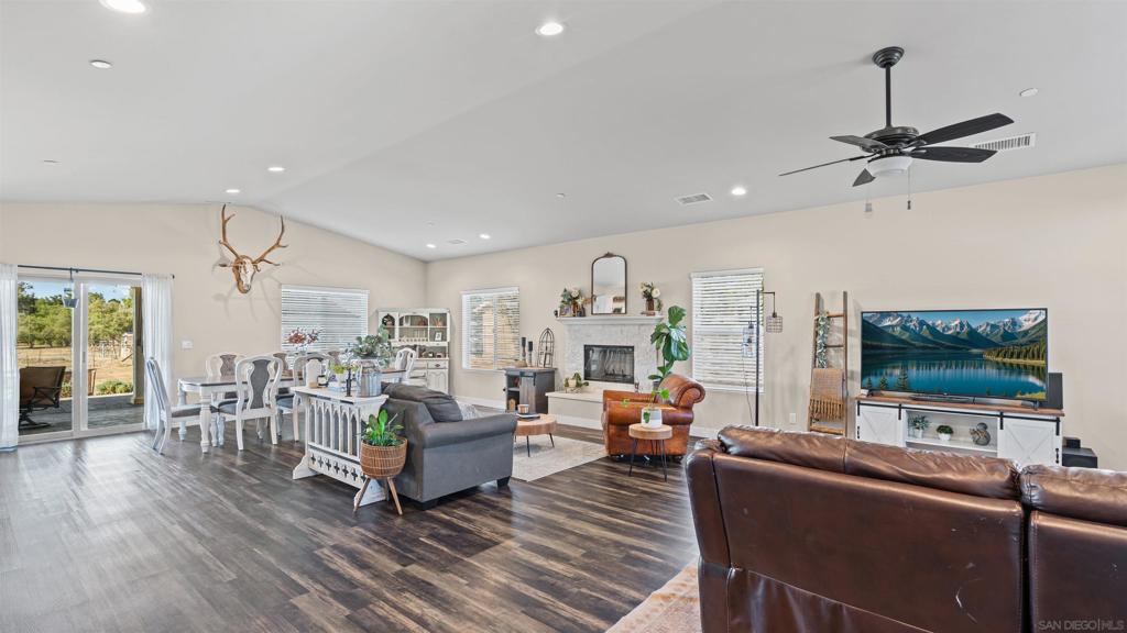 Ramona - Residential