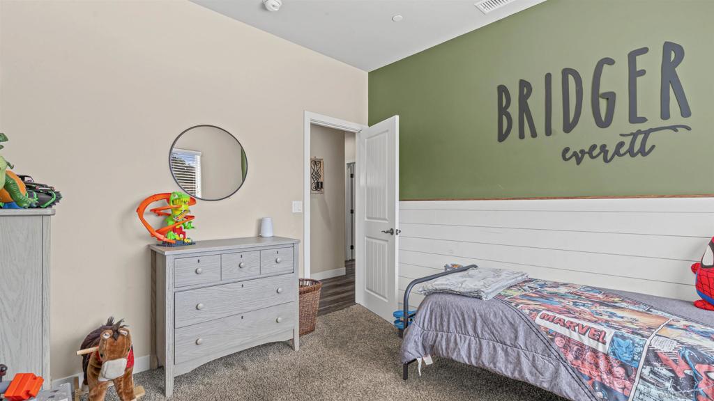 Ramona - Residential