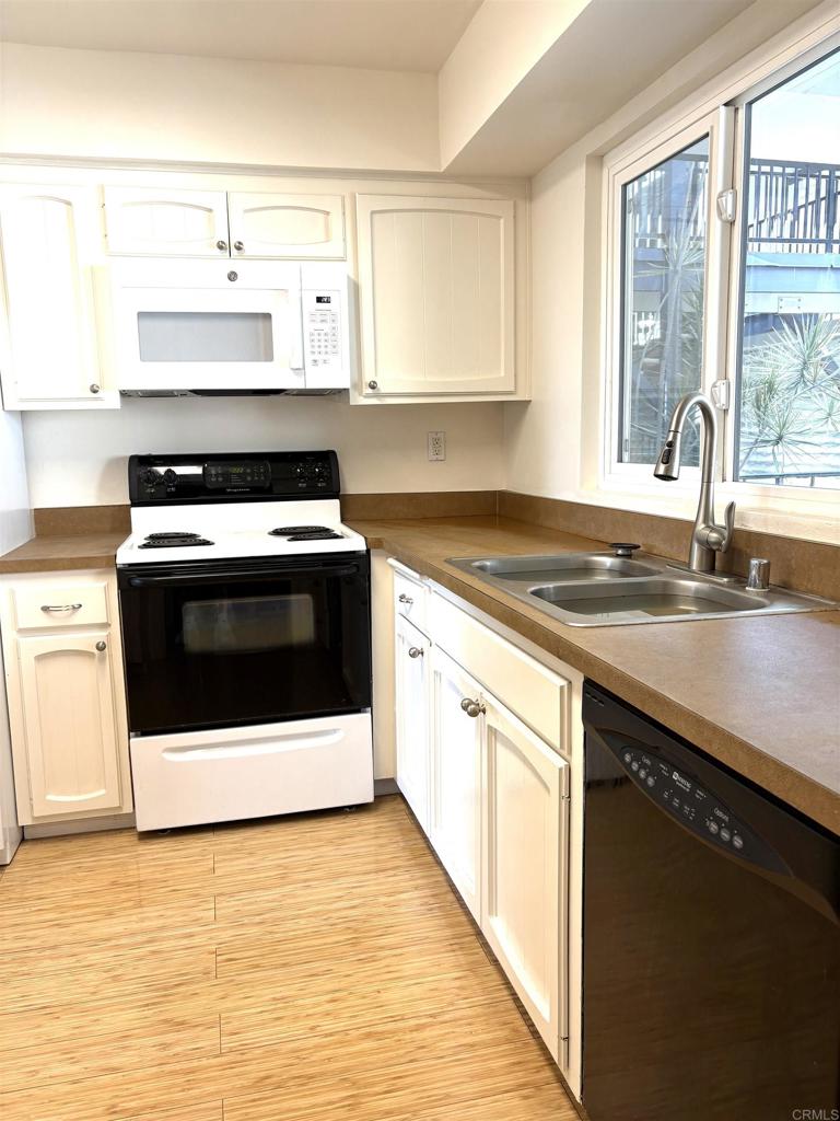 3606 Vista Rey 22