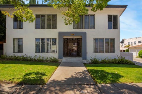 Photo of 1117 S Spaulding AVE, Los Angeles, CA 90019 (MLS # SB26130250)