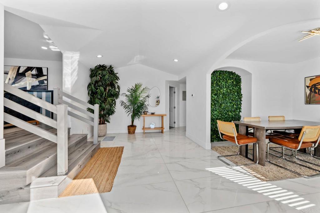 112 Encanto Drive