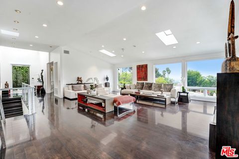 1415 Summitridge Drive Beverly Hills CA 90210