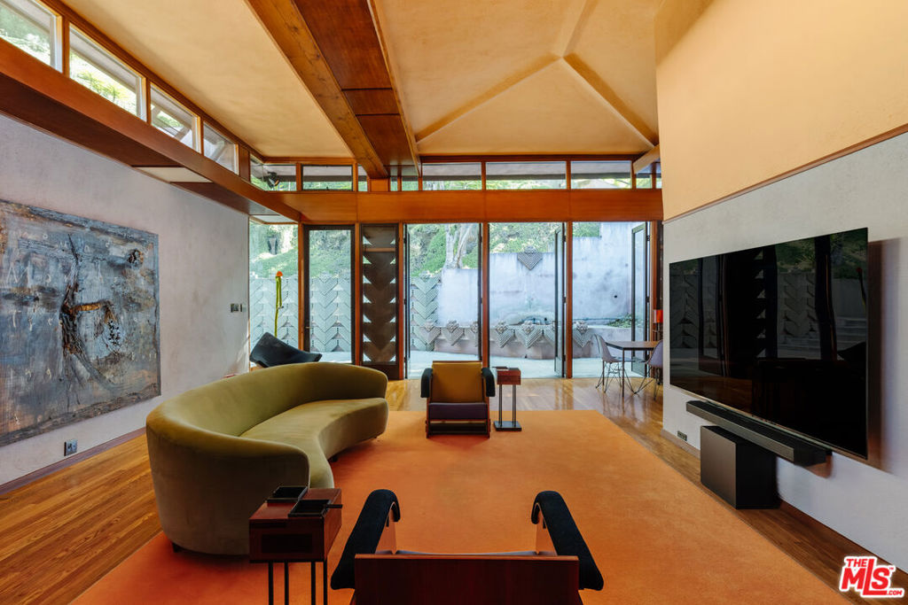 7017 Senalda Road