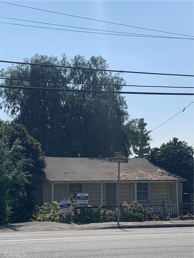 5172 Lakeview Avenue