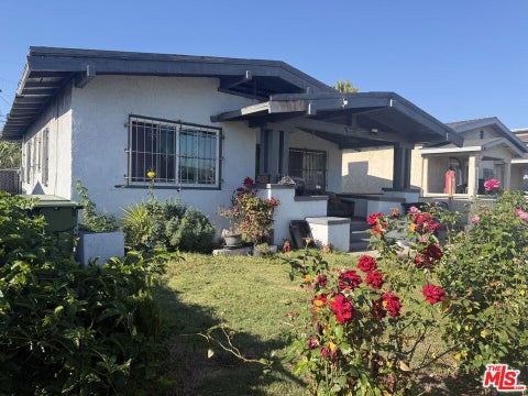 Photo of 213 W 83rd Street, Los Angeles, CA 90003 (MLS # 26831099)