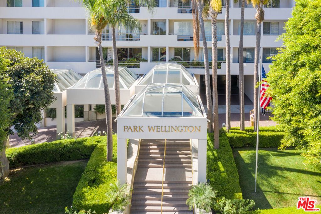 Photo of 1131 Alta Loma Road #119, West Hollywood, CA 90069 (MLS # 25600907)