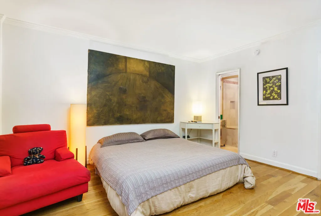 West Hollywood, California 90069, United States, 1 Bedroom Bedrooms, ,2 BathroomsBathrooms,Residential,Active,222376