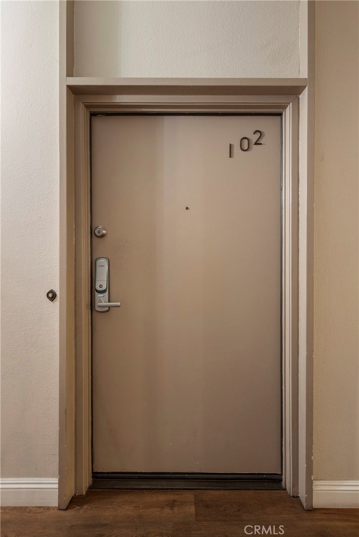 4444 Wilshire 102