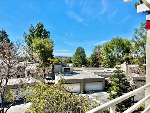 Photo of 27790 Gleneagles, Mission Viejo, CA 92692 (MLS # OC26057102)