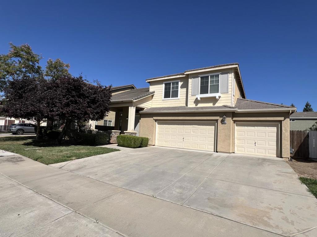 Immaculate and move-in ready! This spacious home features a dramatic entry, soaring ceilings, and an open floor plan. Ideally located near UC Merced, top-rated schools, Yosemite Crossings shopping center, parks, and scenic bike paths. The kitchen offers stainless steel appliances and abundant natural lightperfect for entertaining. Downstairs includes a full bedroom, full bath, and laundry area for added convenience. Enjoy a large backyard ready for your personal touch. A versatile loft upstairs could be converted into a 5th bedroom. Plus, a three-car garage provides ample storage and parking. Welcome home!