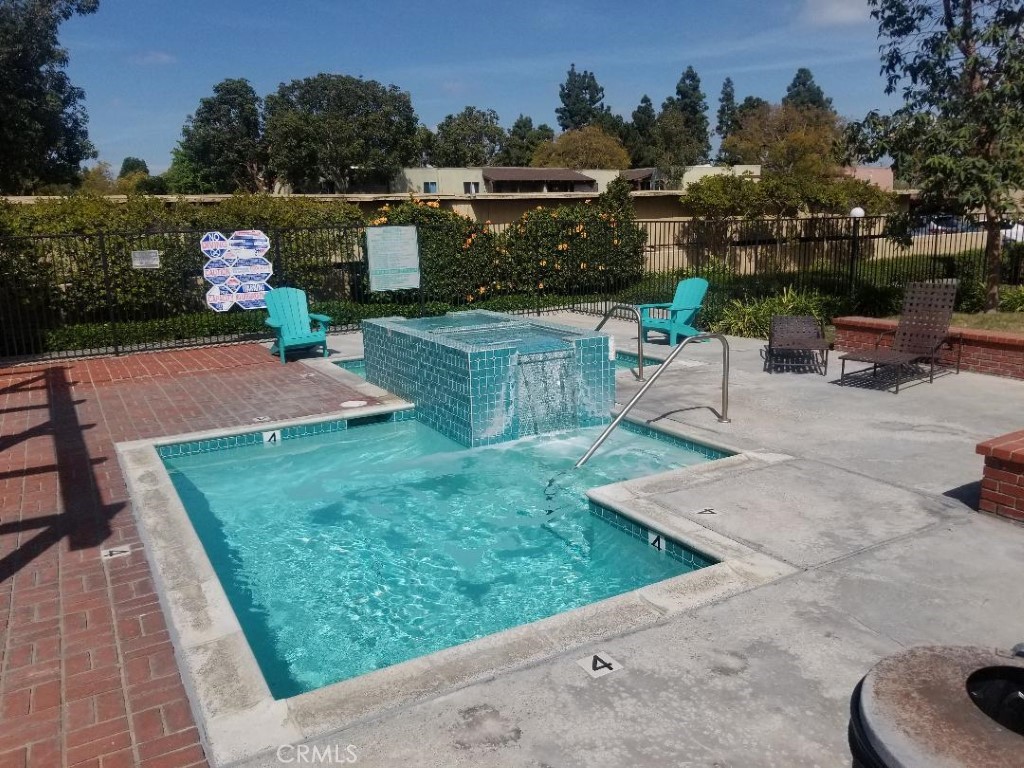 MacArthur Village (MAVL) - Residential Lease