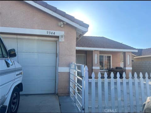 Photo of 9344 Nolina DR, Hesperia, CA 92344 (MLS # CV26156142)