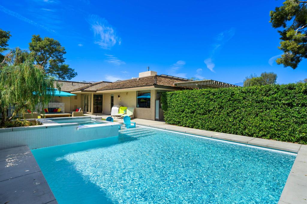 The Springs C.C. - Residential