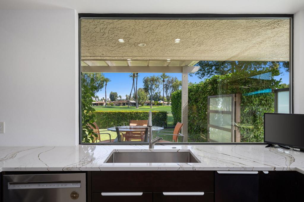 The Springs C.C. - Residential