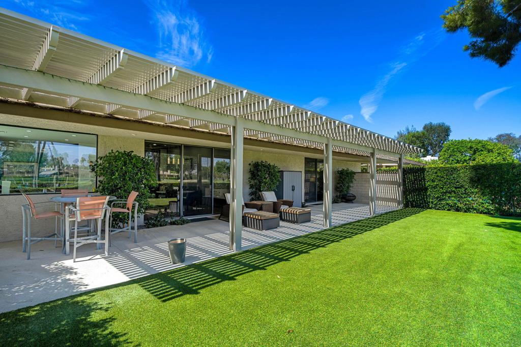 The Springs C.C. - Residential