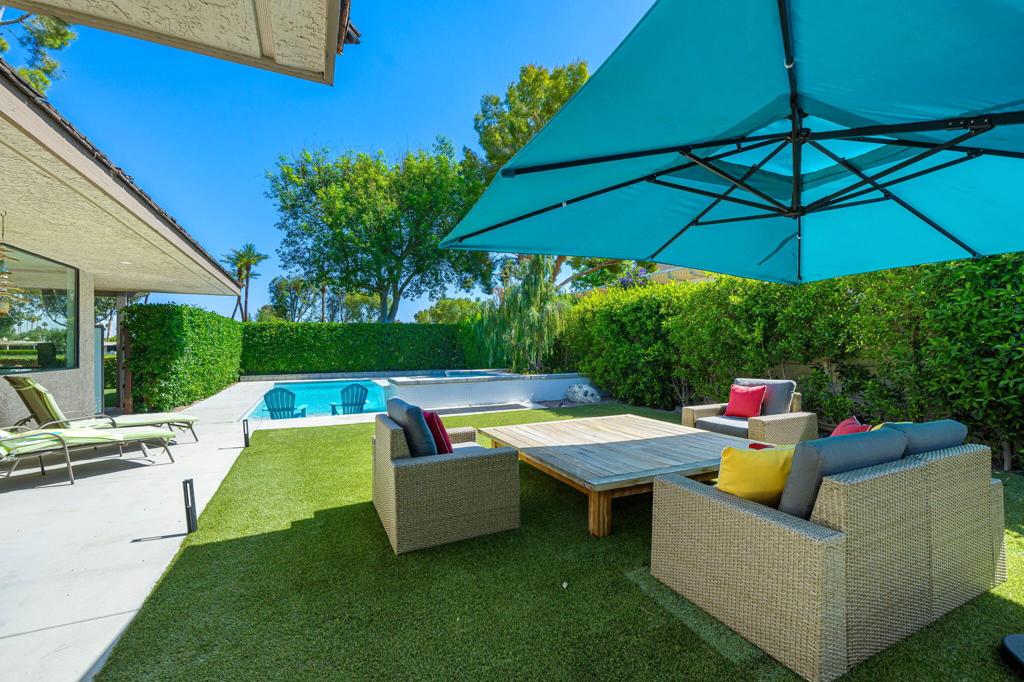 The Springs C.C. - Residential