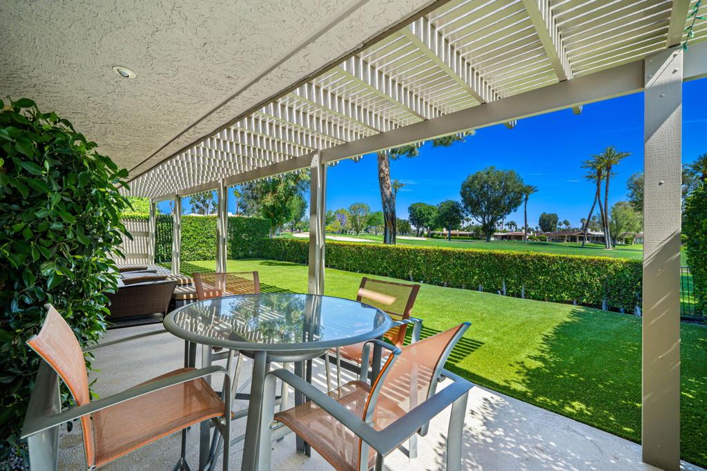 The Springs C.C. - Residential