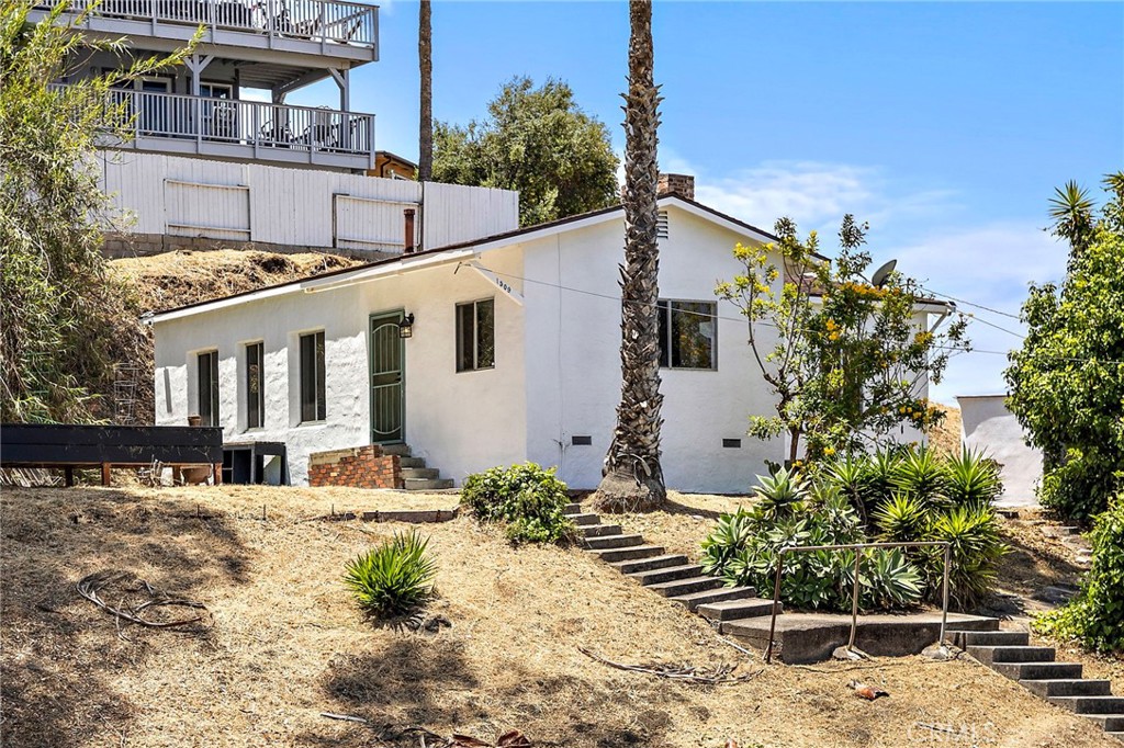 1509 N Avenida De La Estrella