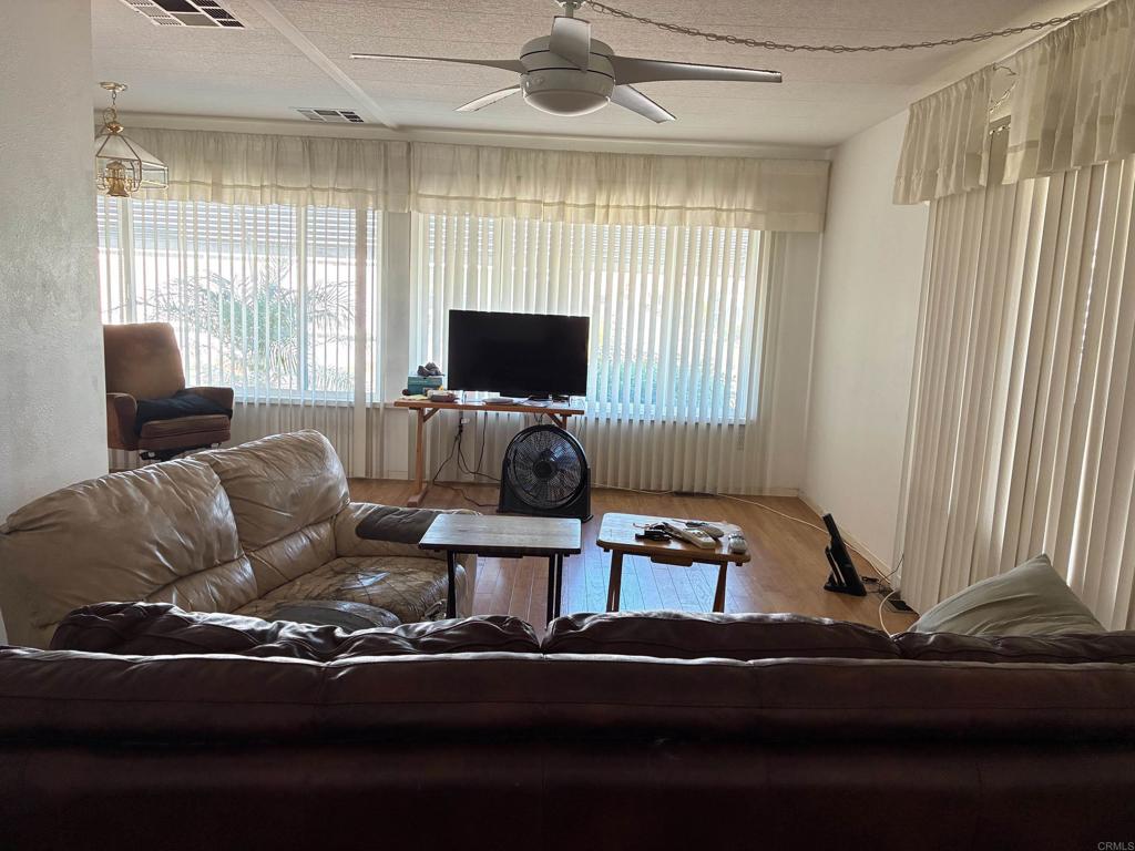 2300 E Valley Parkway 194