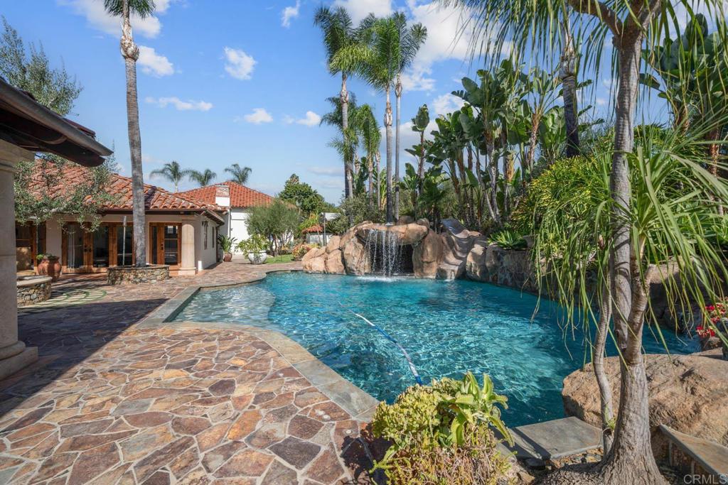 647 Crest Drive