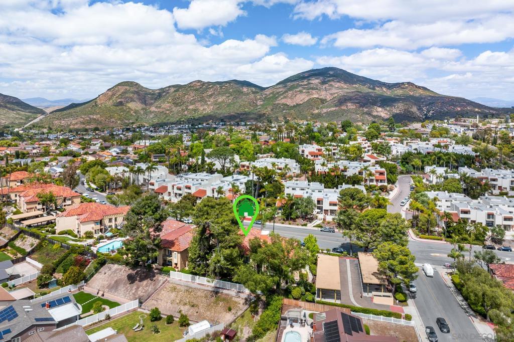 6736 Oakridge Road 211