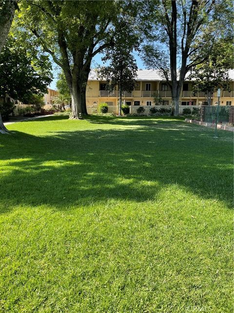 Properties 13 8105 Canby 4 Reseda CA 91335