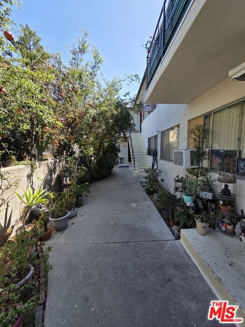 Photo of 1532 N Harvard Boulevard #8, Los Angeles, CA 90027 (MLS # 26988889)
