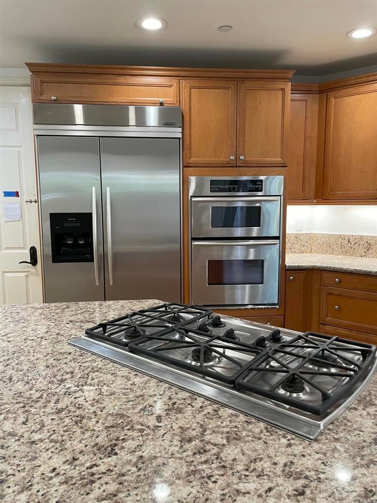 415 N Cedros