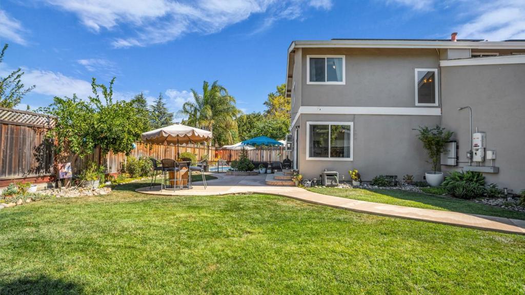 7385 Thayer Court