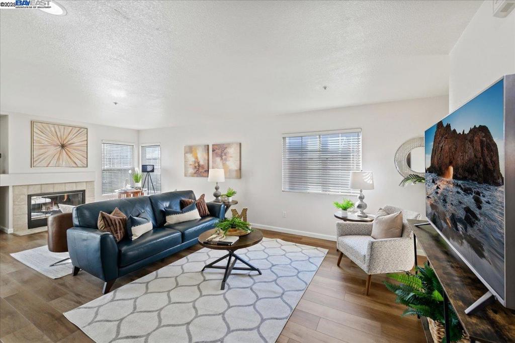 CA MOUNTAIN VIEW - Residential