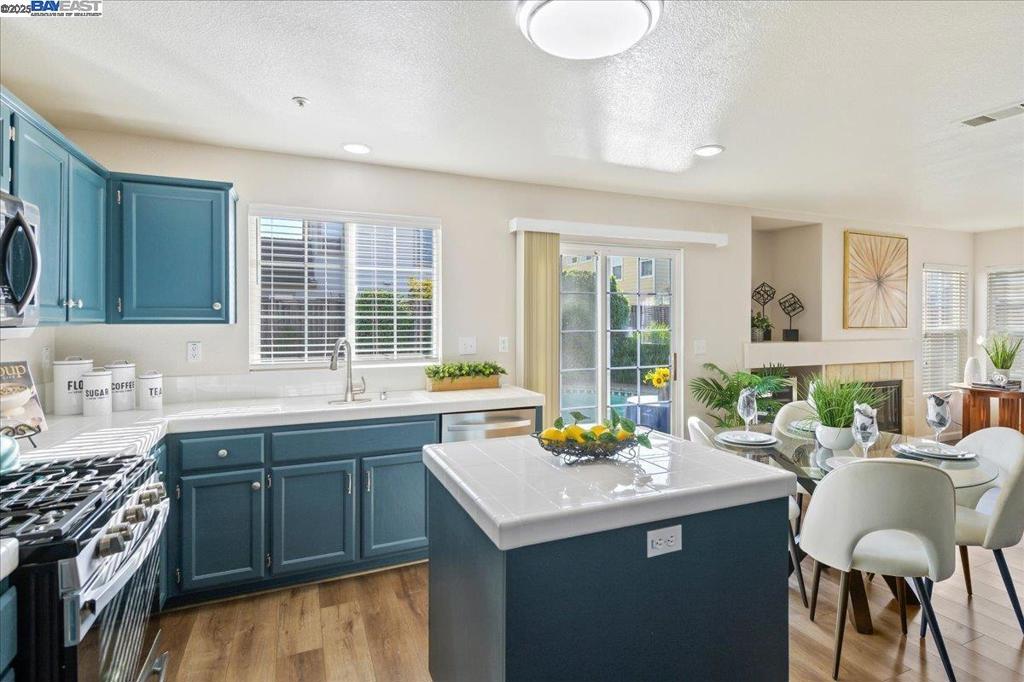 CA MOUNTAIN VIEW - Residential