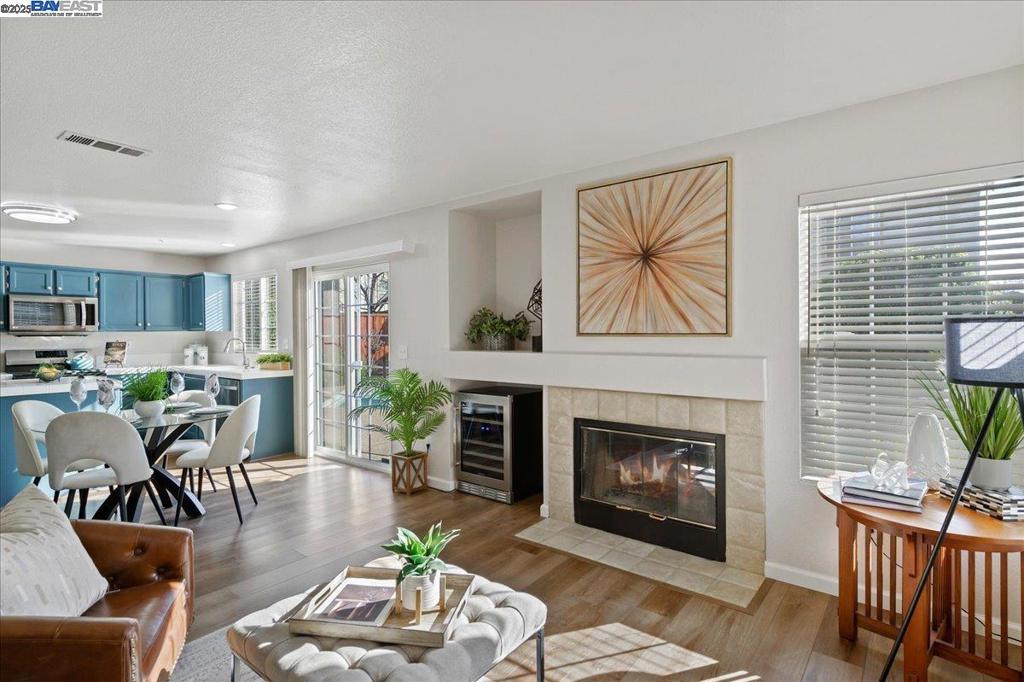 CA MOUNTAIN VIEW - Residential