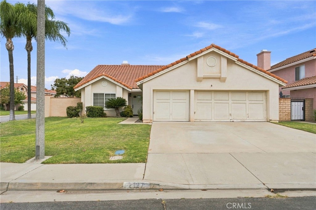 2127 E Bellbrook